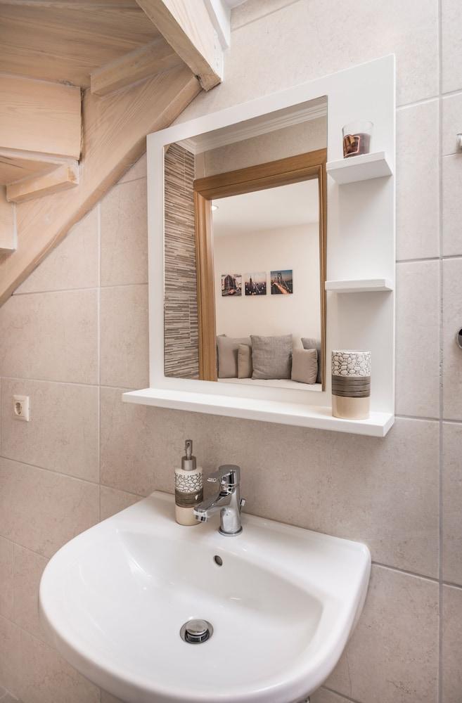 Athina Apartments Near The Sea Platania Platanias  Bagian luar foto