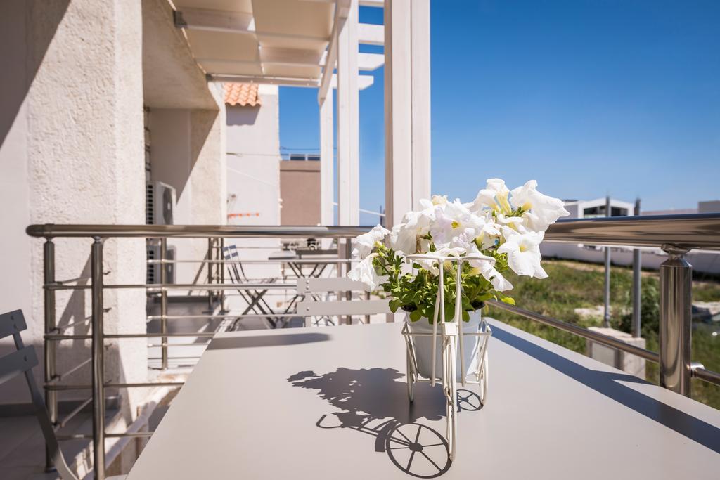 Athina Apartments Near The Sea Platania Platanias  Bagian luar foto