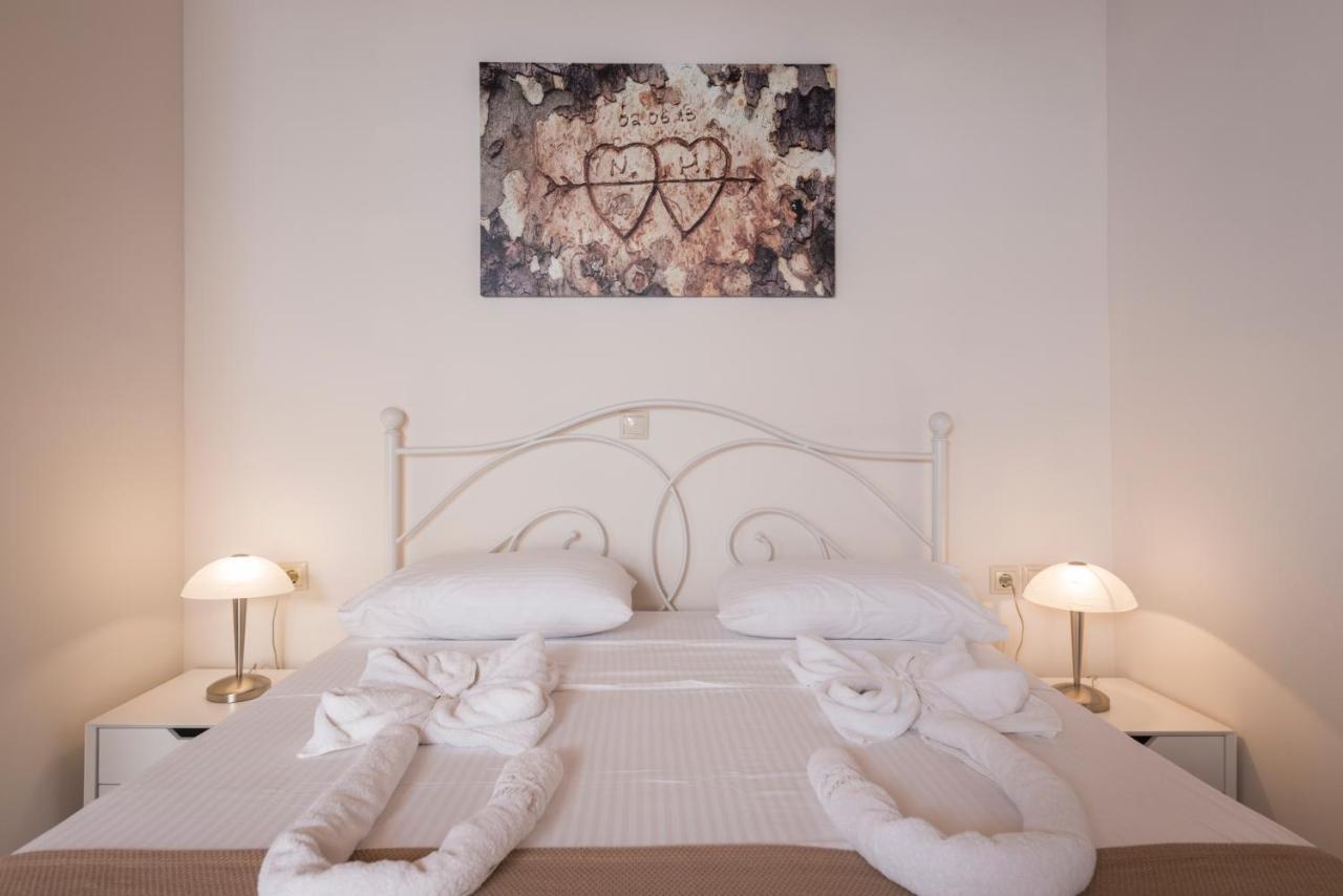 Athina Apartments Near The Sea Platania Platanias  Bagian luar foto